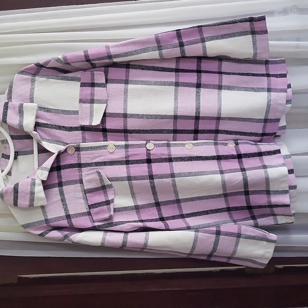 Women's Large purple plaid flannel button down jacket